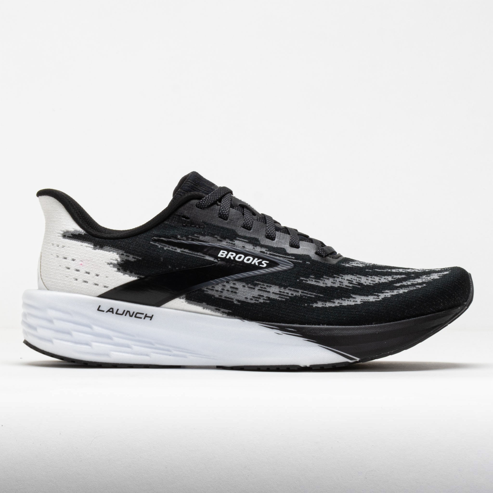 042497_3 Brooks Launch 11 Mens Black/White - Image 1