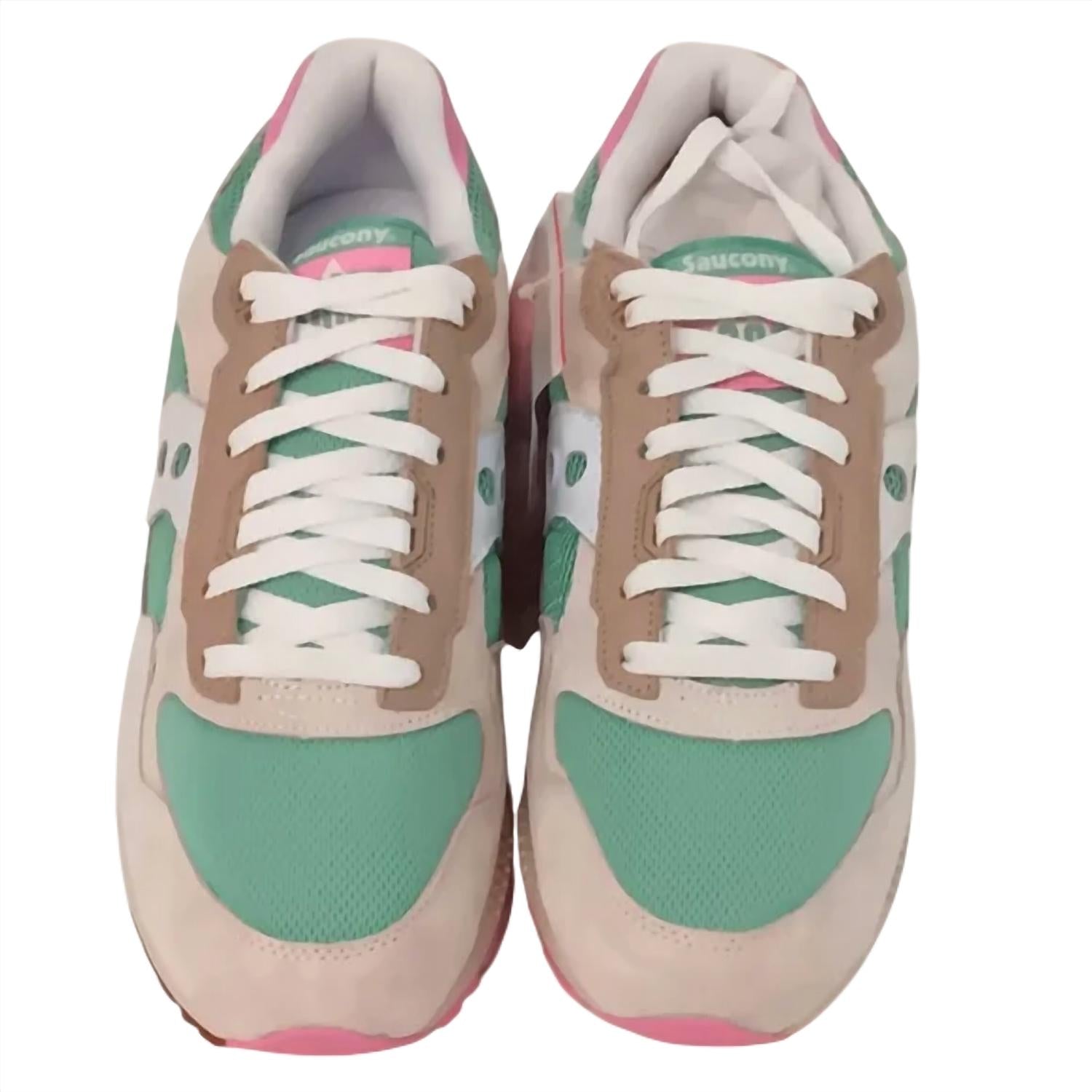 10dfcd09-e610-4f83-8fab-2b722b1ba3e1-upscale_15k-1500x1500-1 Saucony - Women's Shadow 5000 Essential Sneakers - Image 1