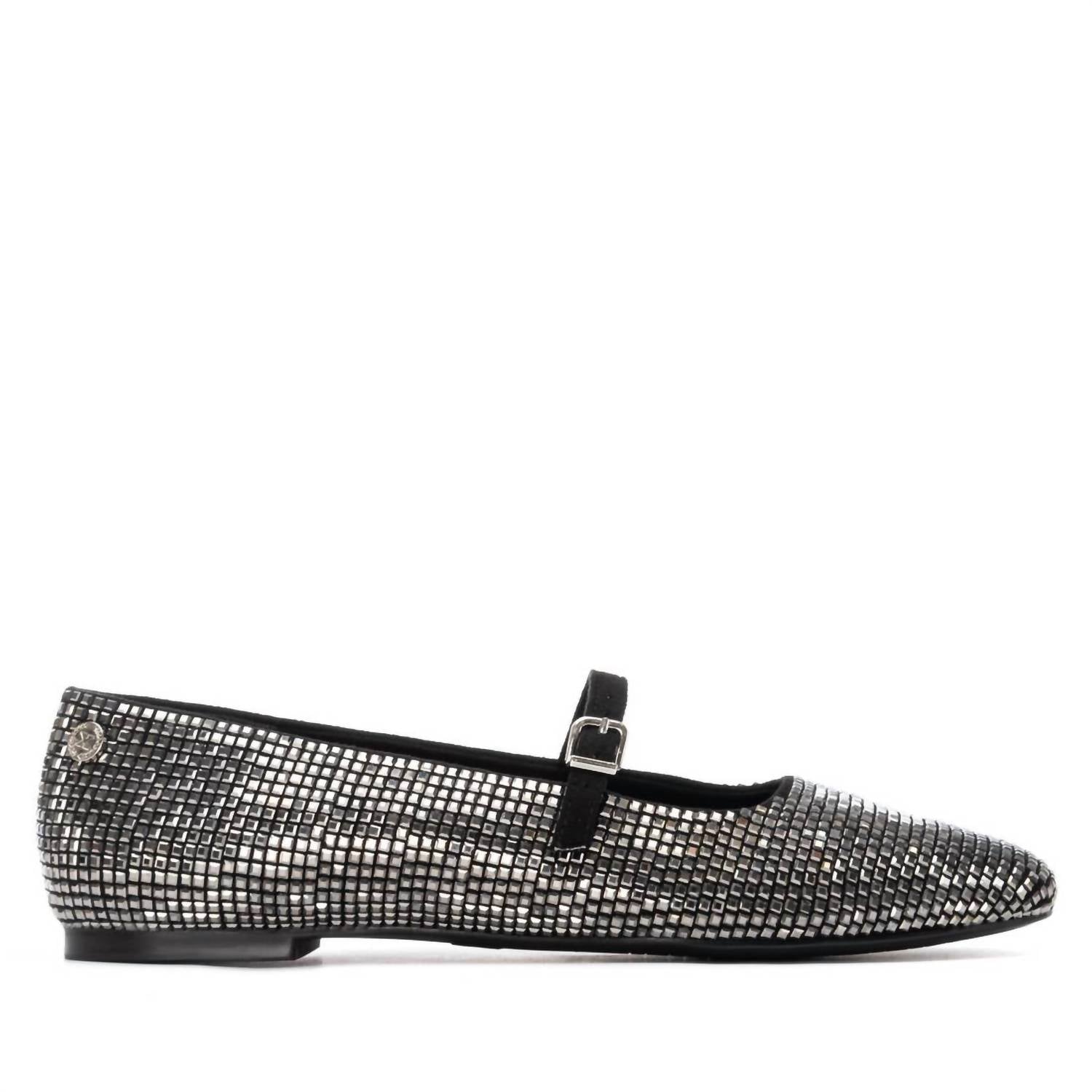 38b0fd4c-5240-40dd-9059-ab53f0a94d89-upscale_15k-1500x1500-70 Xti - Women's 144700 Flat Sandals - Image 1