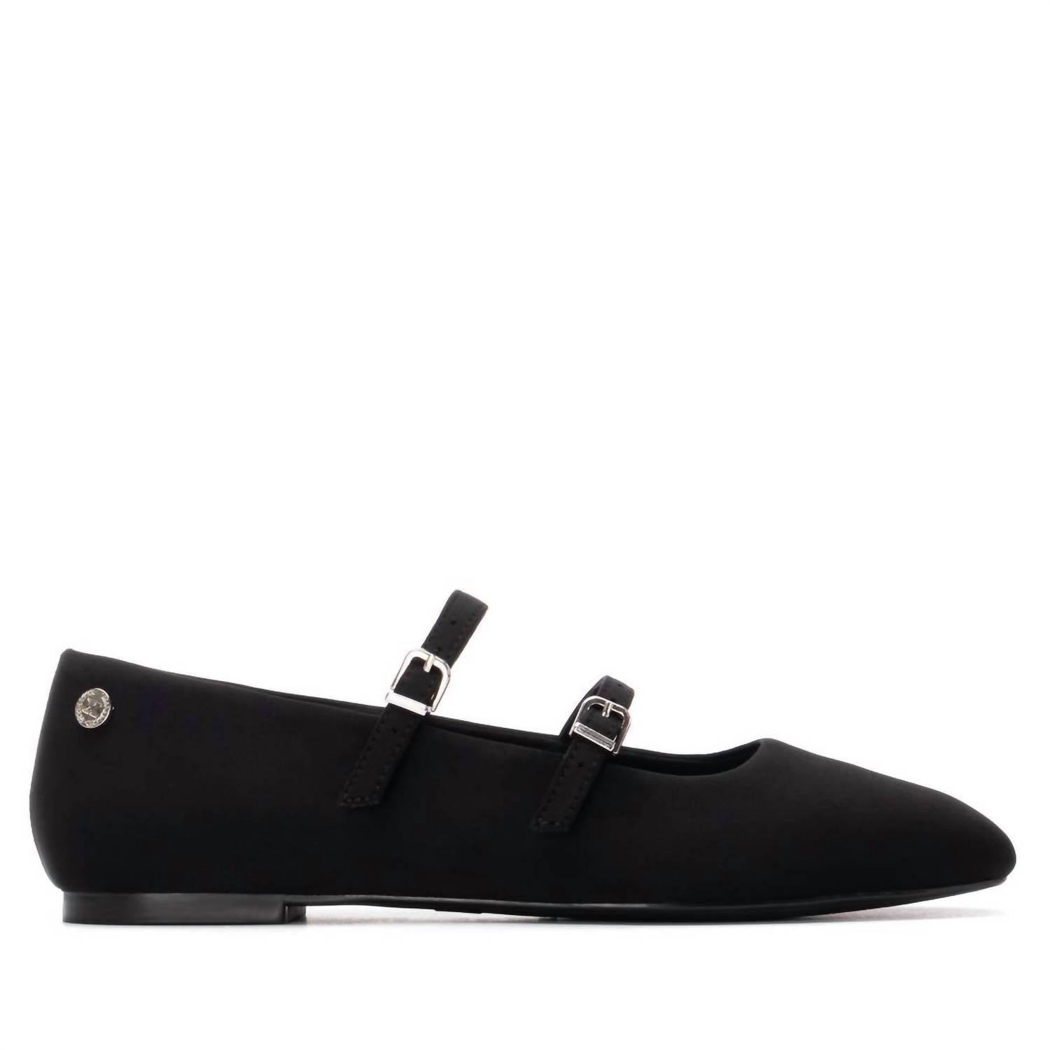 d57466f8-cf56-4c15-9d4f-c6095c35222f-upscale_15k-1500x1500-70 Xti - Women's 144701 Flat Sandals - Image 1