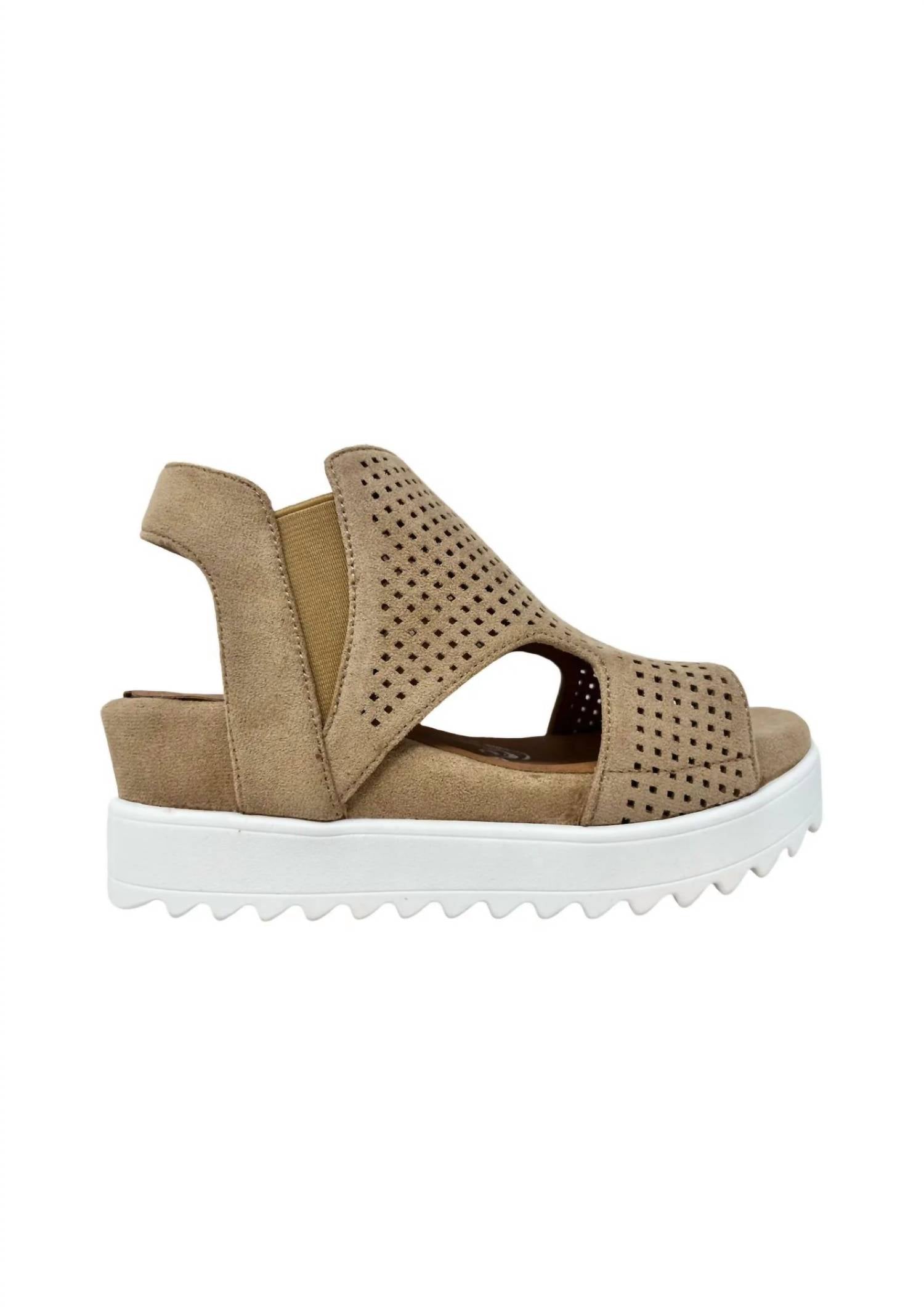 de122272-b204-4c38-a156-a32c22ebc406-upscale_15k-1500x1500-70 Very G - Women's Amy Sandal - Image 1